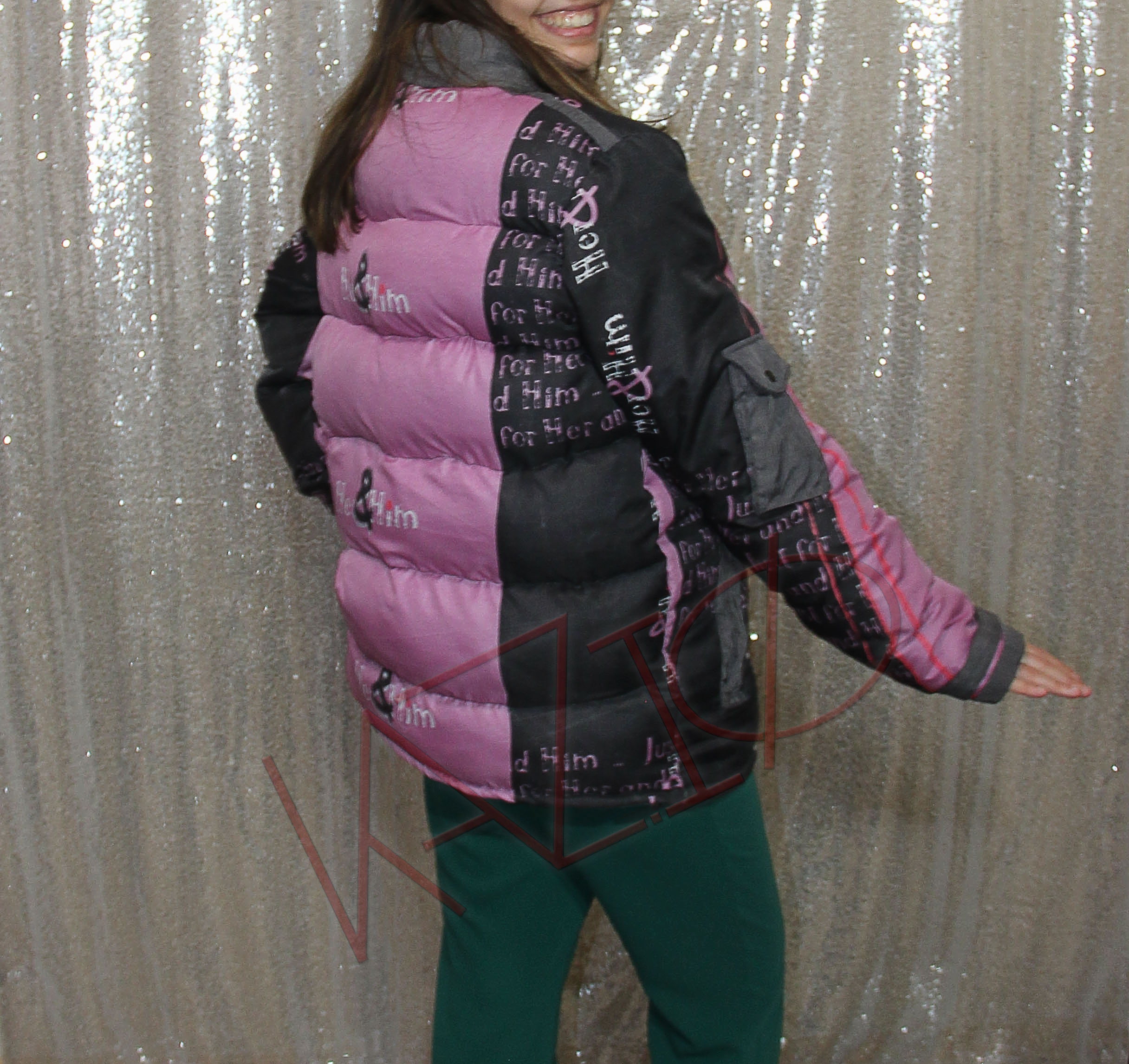 Doudoune mixte noire, gris et rose – Image 2