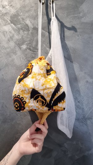 Distributeur motif tribal